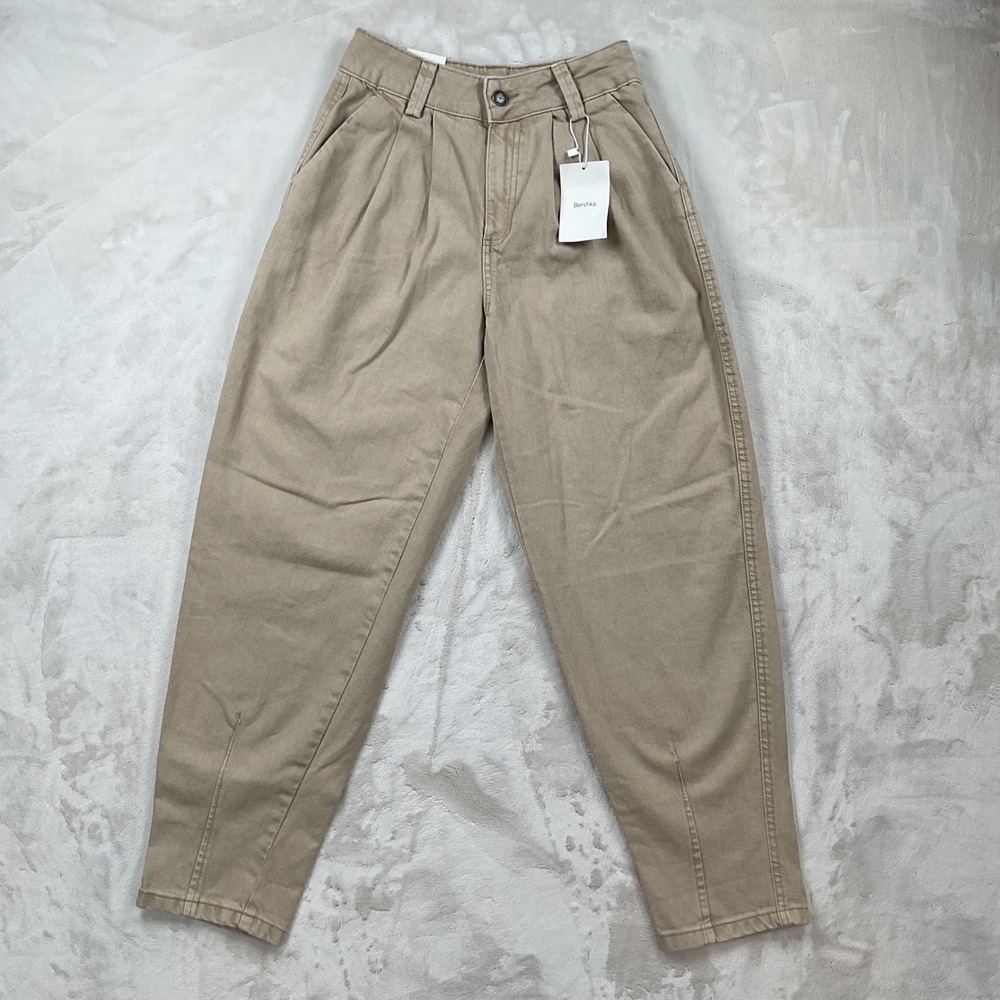 Bershka Slouchy High Waisted Pleated Tapered Khaki Pants Tan Womens Size 2